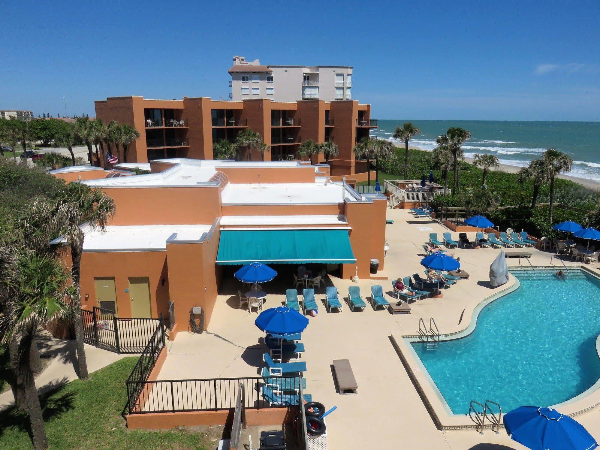 Oceanique Resort Indian Harbour Beach エクステリア 写真