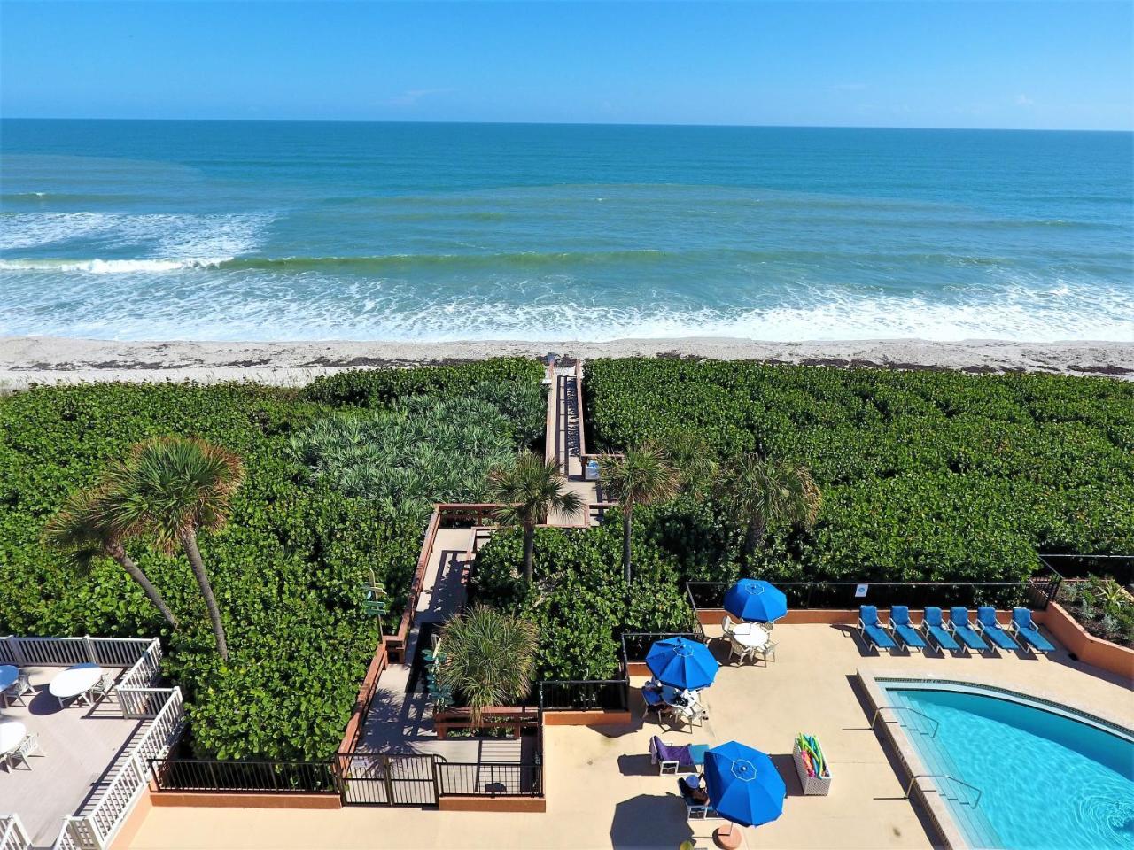 Oceanique Resort Indian Harbour Beach エクステリア 写真